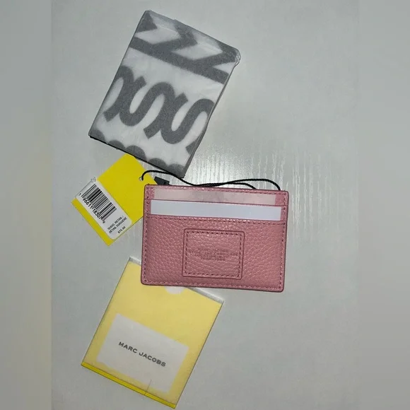 Marc Jacob’s Mini Crossbody Bag and Leather Card Case Set in Ribbon Pink 🎀 - Picture 7 of 8